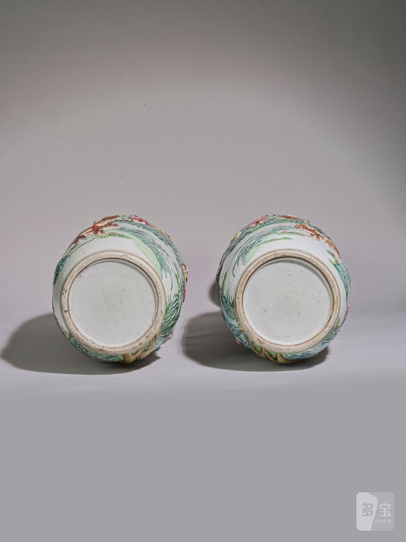 清晚期 粉彩凸雕十八羅漢棒槌瓶一對 | PAIRE DE GRANDS VASES EN PORCELAINE DE LA FAMILLE ROSE - 图11